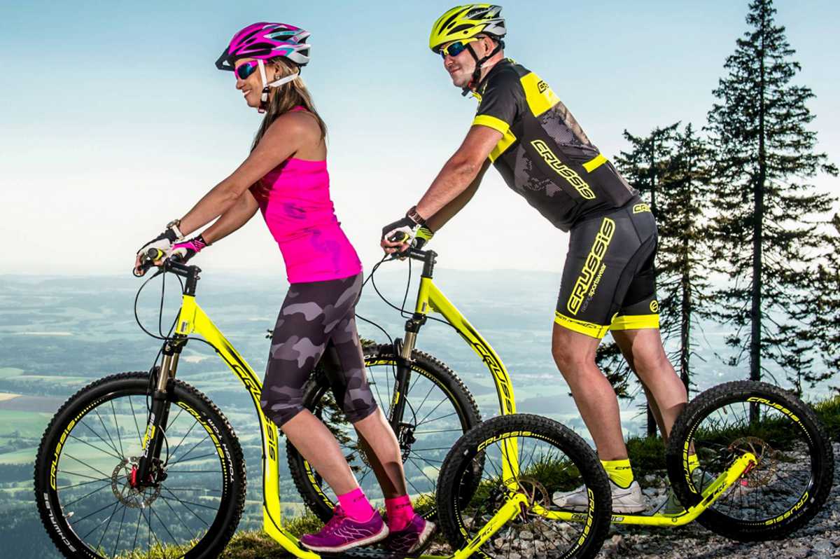 Tretroller von Crussis,
 Kostka,
 Yedoo